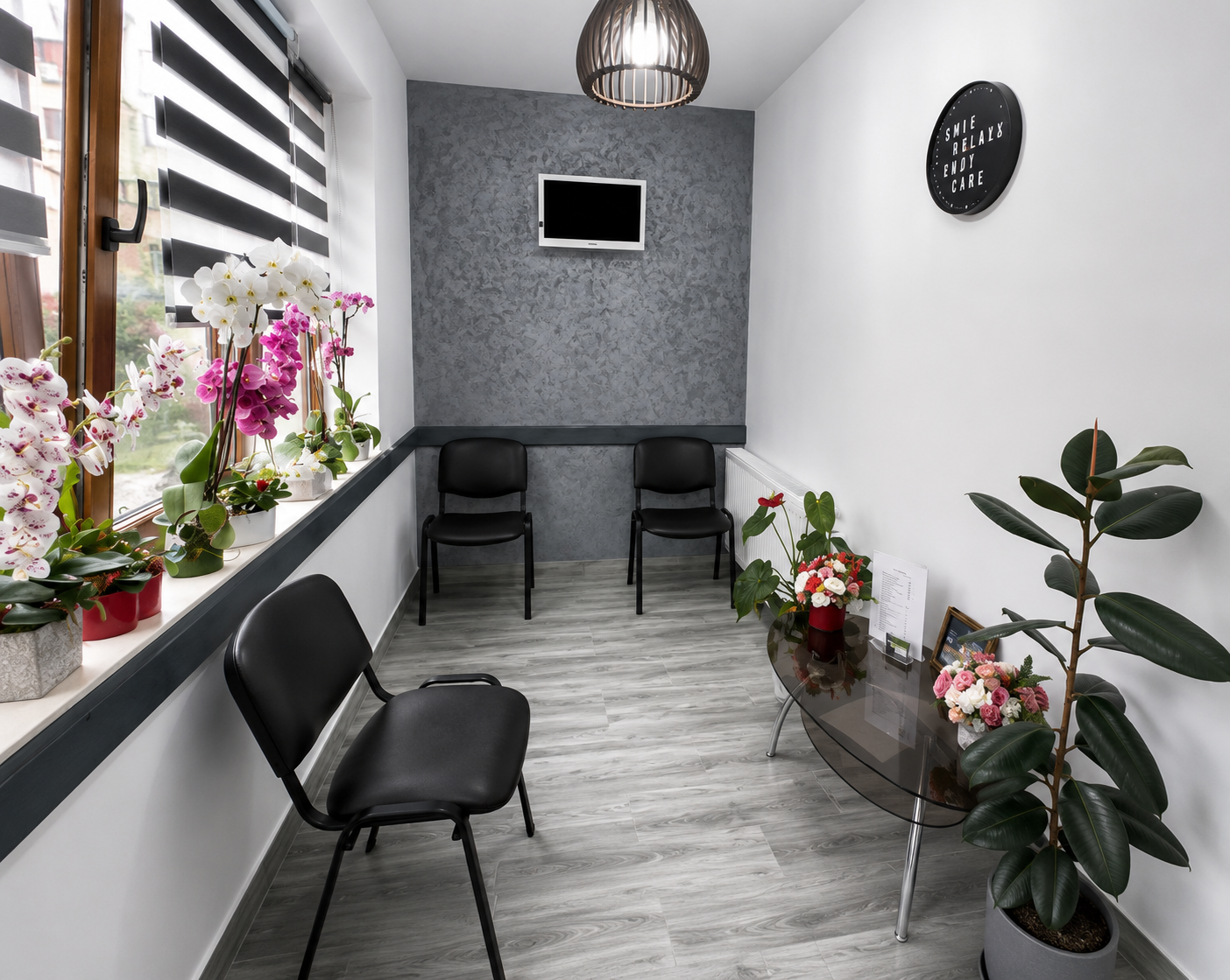 Cabinetul Dental Maria Veselin — zona de asteptare primitoare